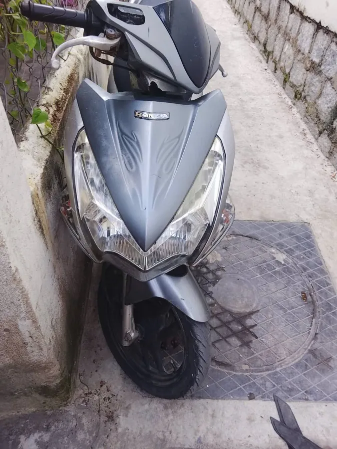 Honda Air Blade 2012 in good condition