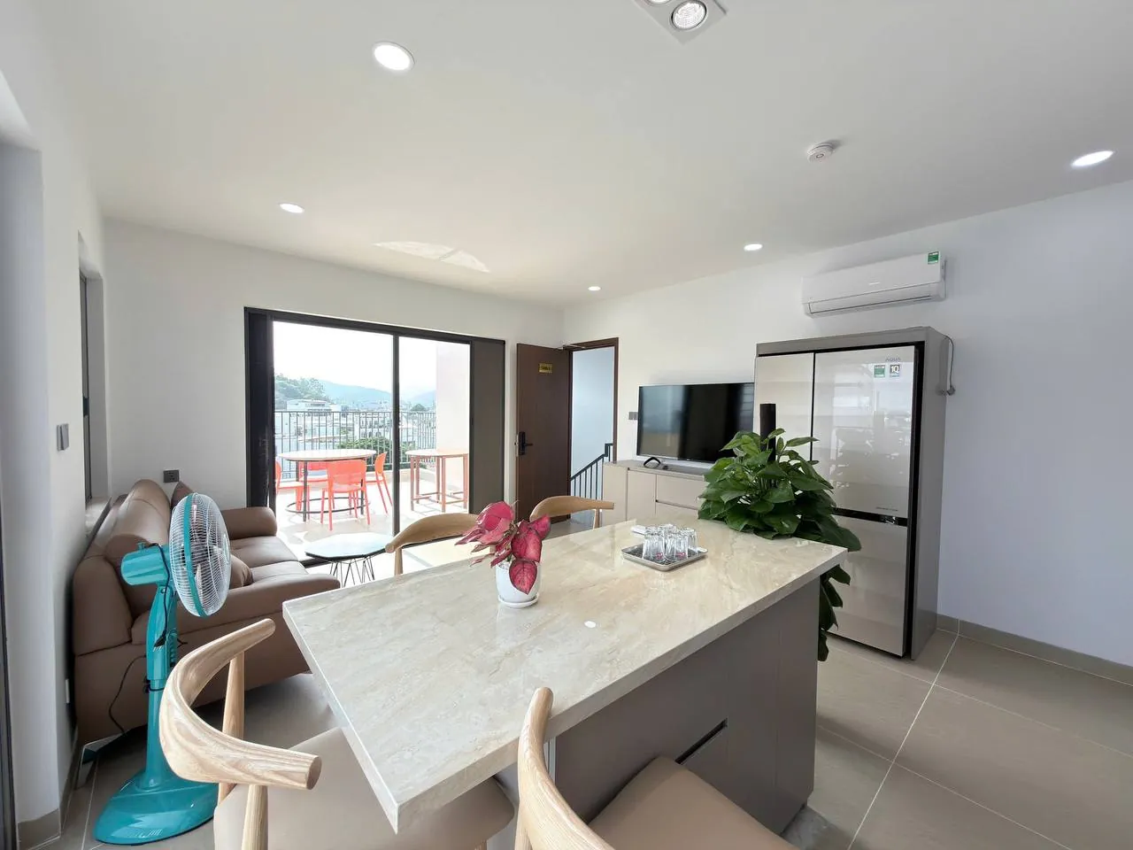 2-room apartment in Hon Chong, 200 m from the sea — Photo 3 of 6