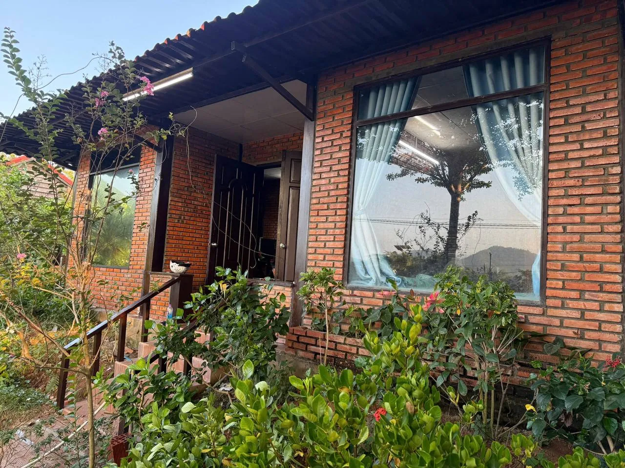 1-bedroom house with garden in Vinh Ngoc