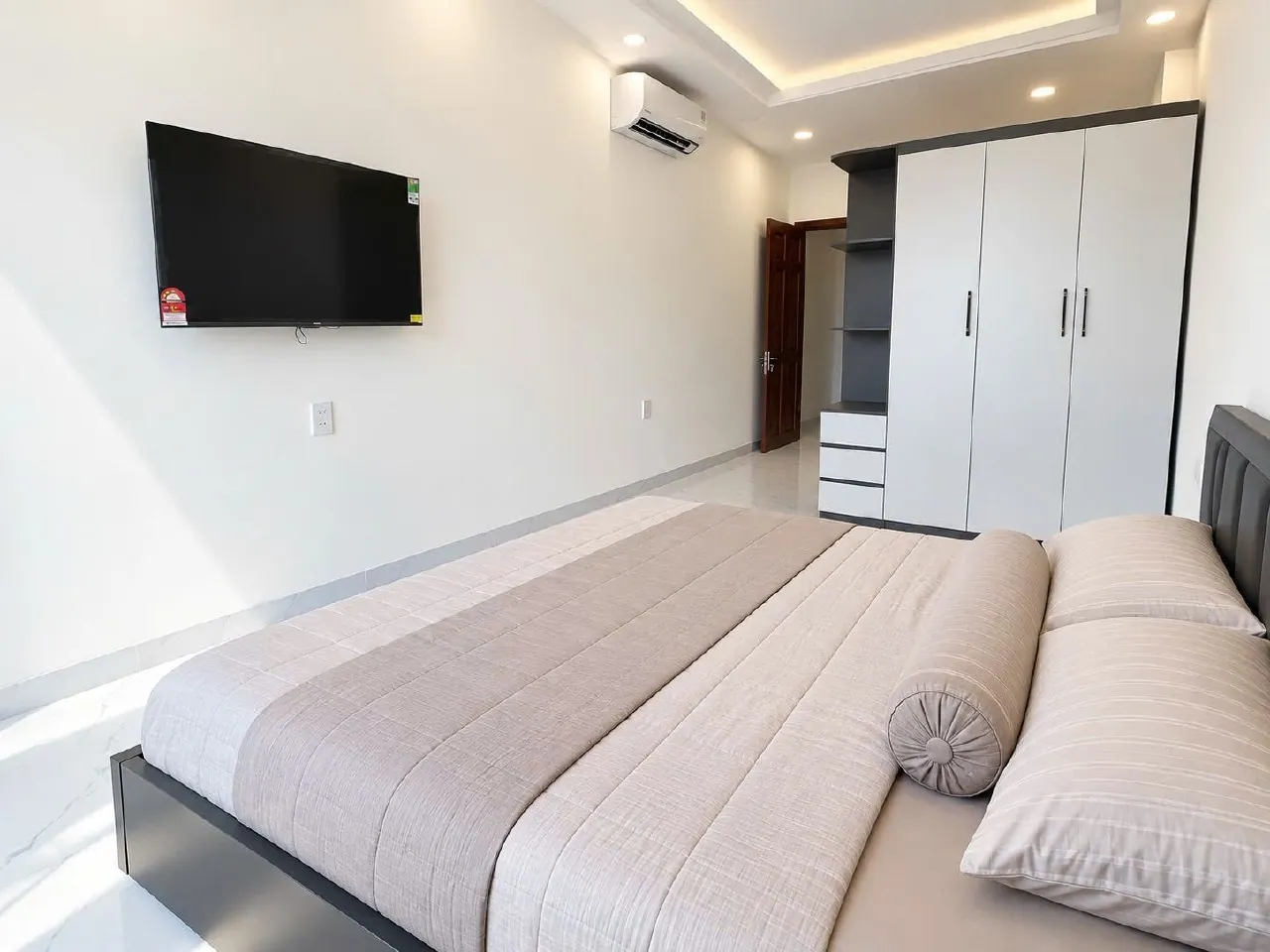 30 m² studio with balcony, Phuoc Long