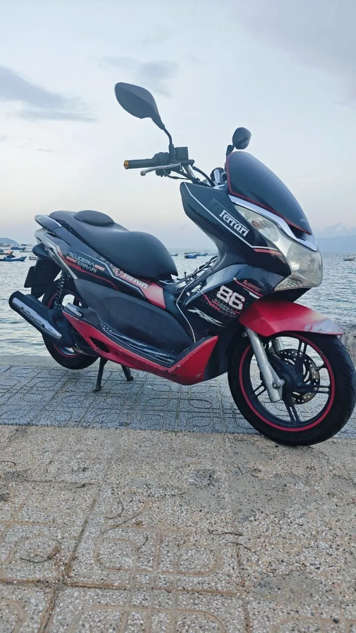 Honda PCX 125, 2014 — Ảnh 2/4