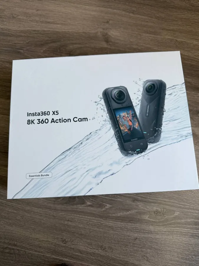 Insta360 X5 camera, full Essential kit