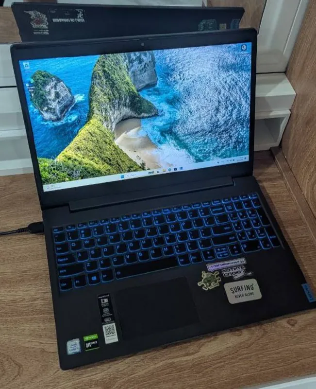 Lenovo laptop, i5 / GTX 1650, 16 GB, 512 GB SSD