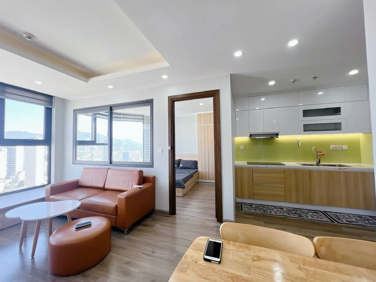 2-room apartment with sea view in HUD Building — Photo 8 of 10