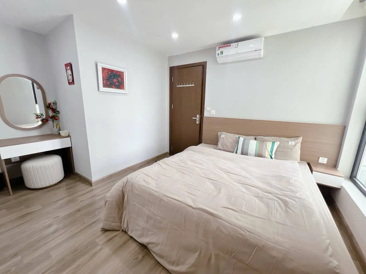 1-bedroom apartment in HUD complex, city center — Photo 6 of 8