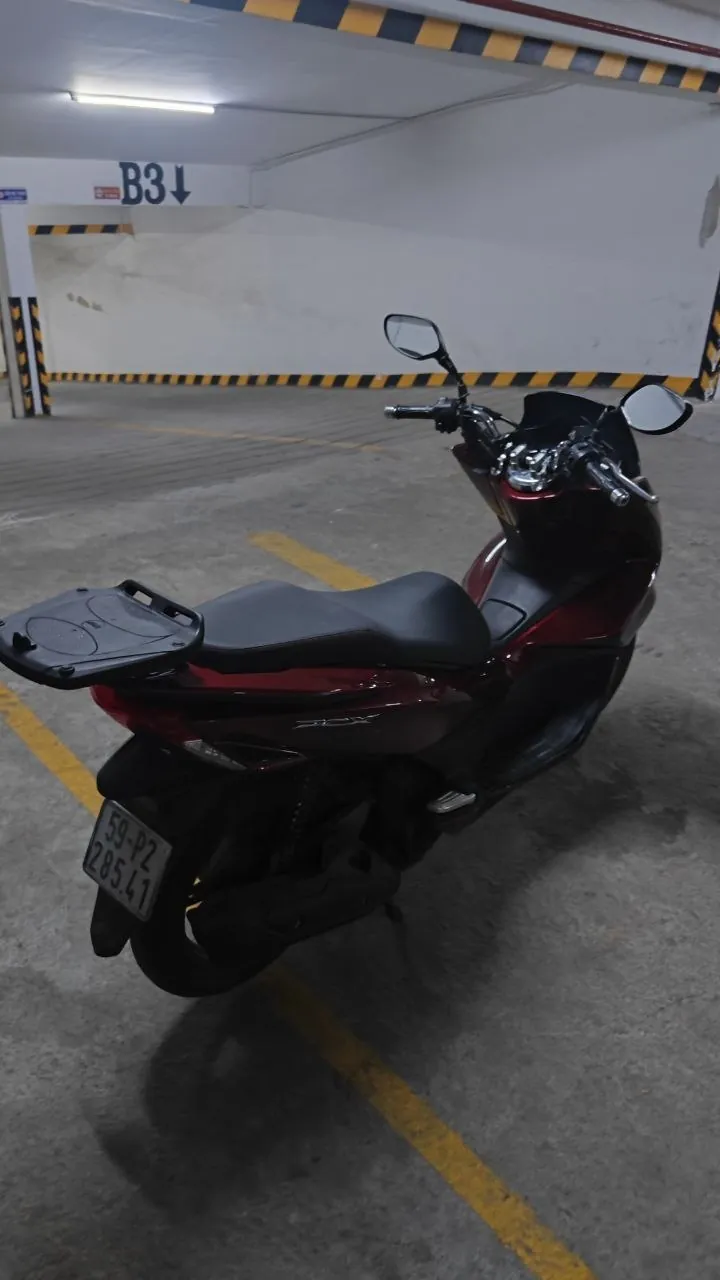 Honda PCX thế hệ thứ hai — Ảnh 5/5