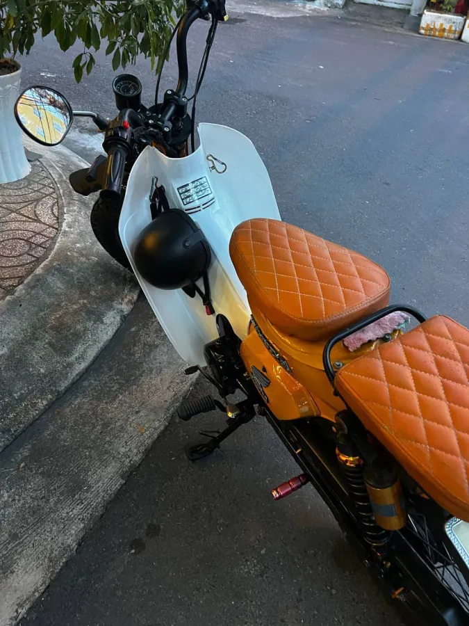 Honda Cub 90 phong cách độ