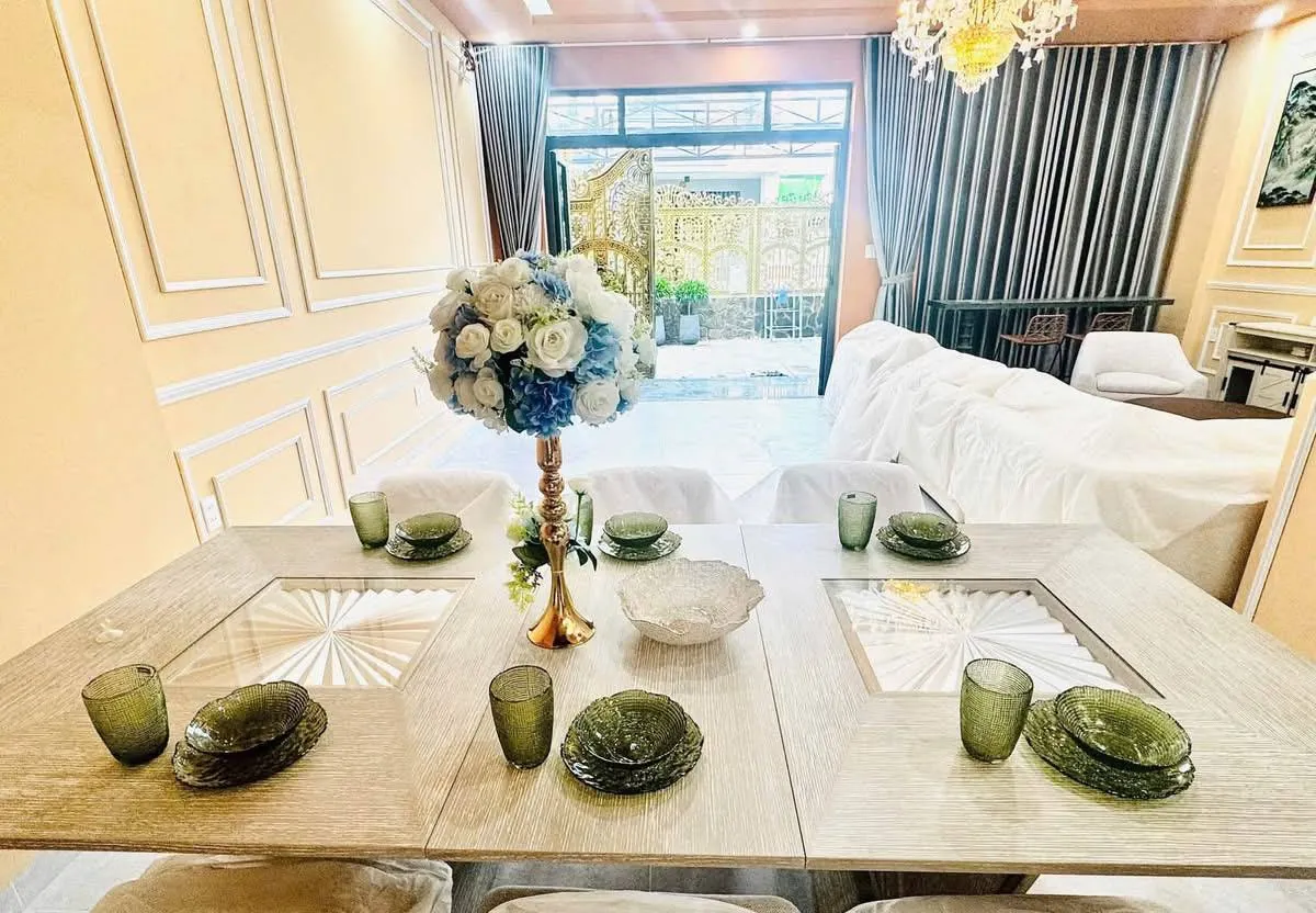 Nhà 5 phòng ngủ ở Bắc Nha Trang