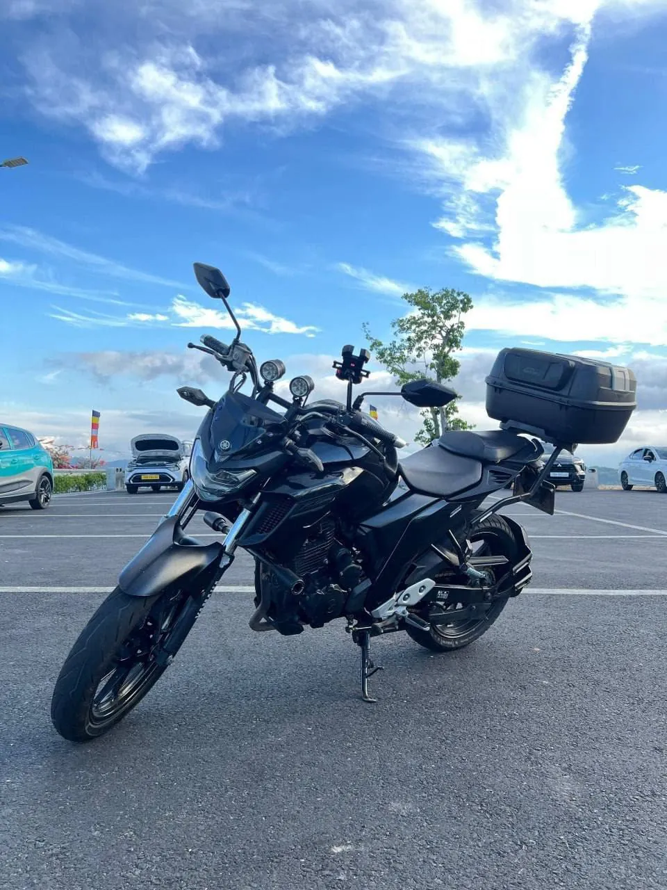Yamaha FZ25, 250 cc, в хорошем состоянии