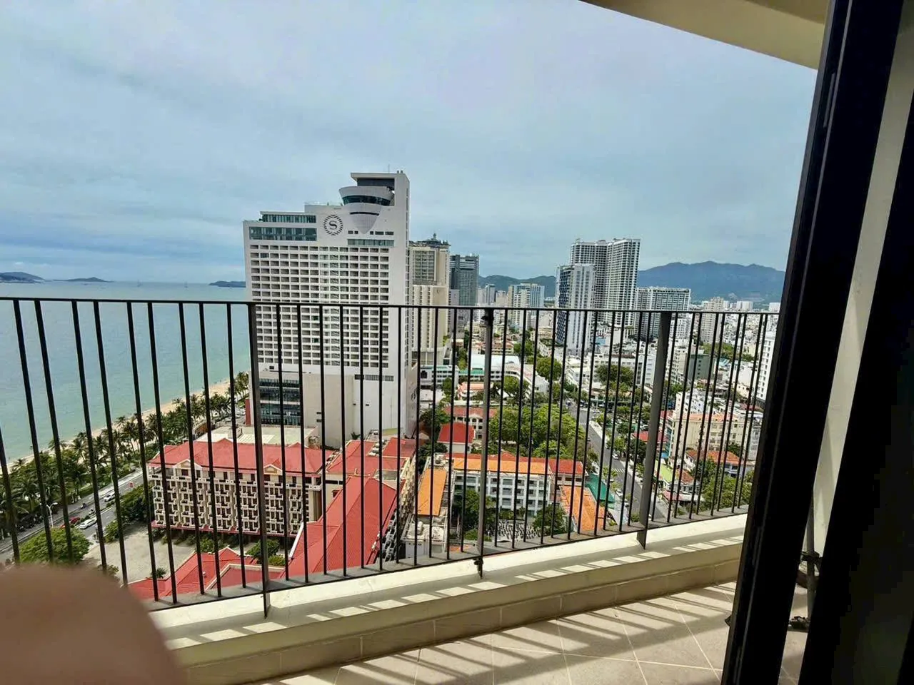 Studio with sea view in Gold Coast