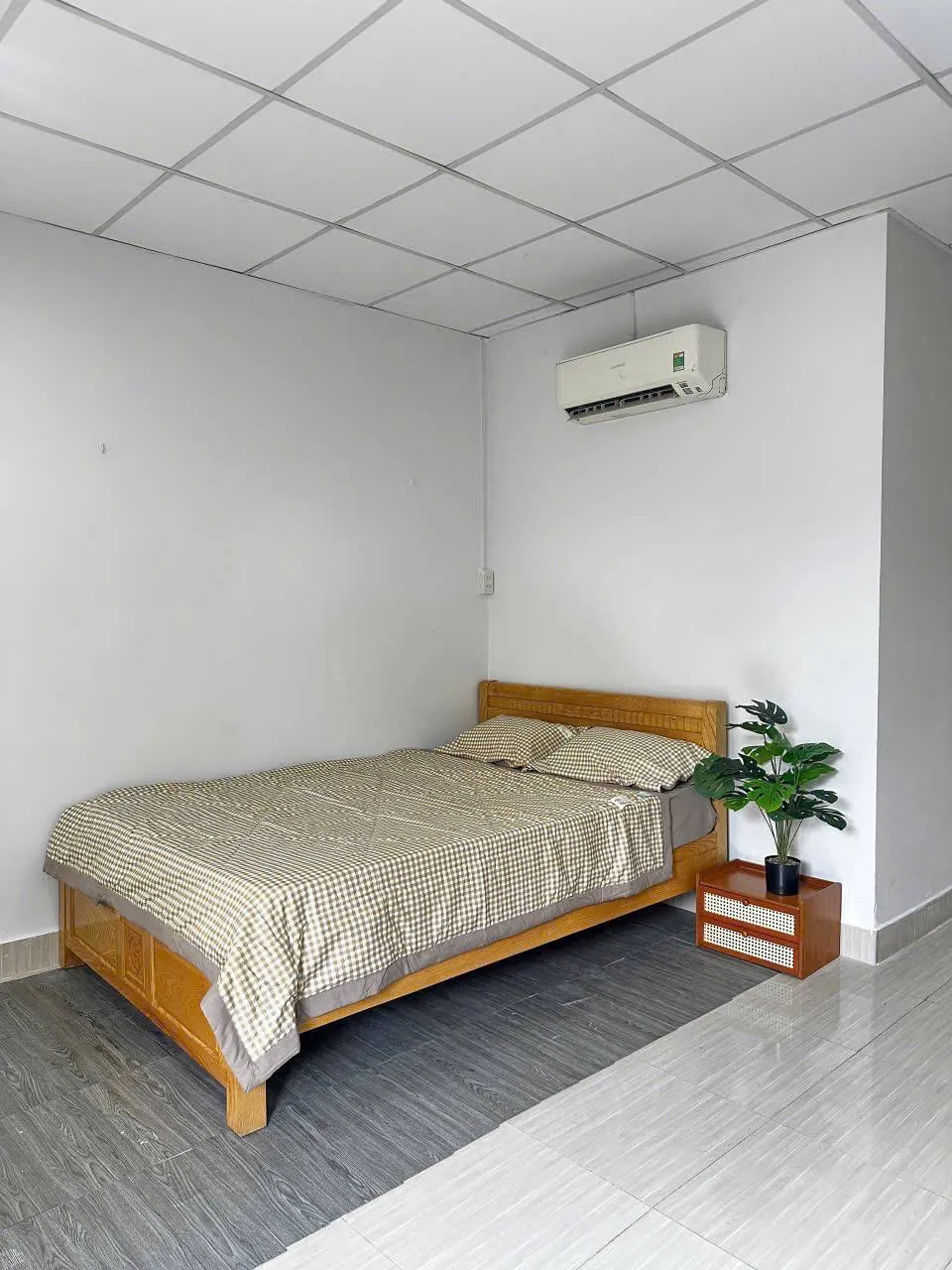 2-bedroom apartment with balcony in central Nha Trang — Photo 8 of 10