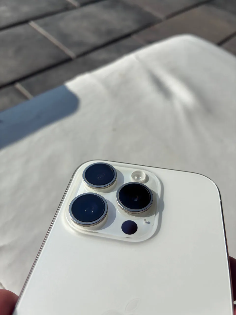 iPhone 15 Pro 256 ГБ, белый титан
