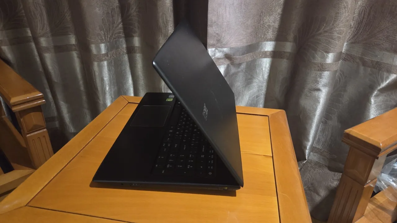 Laptop Acer, Intel Core i5, GeForce 940MX