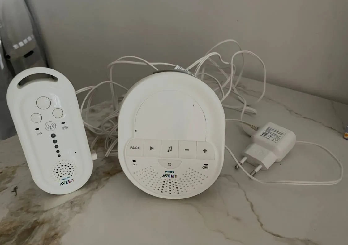 Philips Avent baby monitor