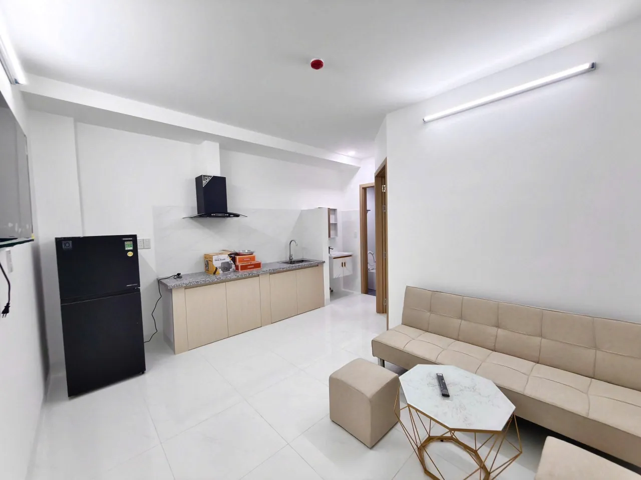 Căn hộ 1 phòng ngủ có ban công, Hòn Chồng — Ảnh 5/8