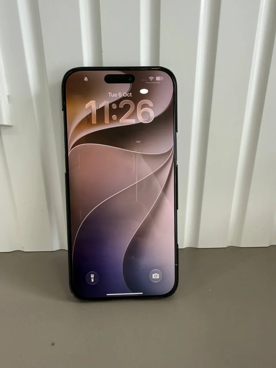 iPhone 16 Pro Max 256 ГБ, отличное состояние
