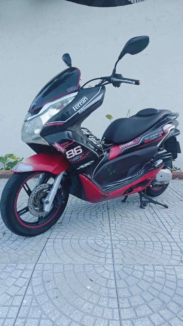 Honda PCX 125, 2014 — цвет Ferrari